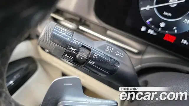Kia Carnival 2021 — Şəkil 11/30