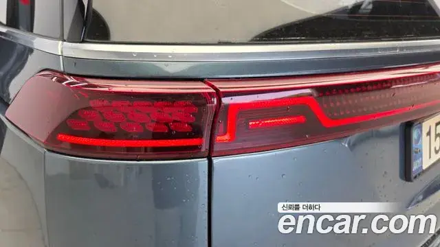 Kia Carnival 2021 — Şəkil 18/30