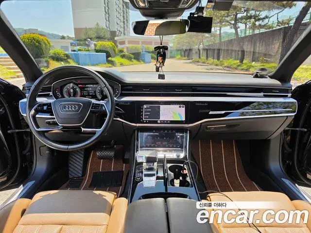 Audi A8 2021 — ფოტო 7/20