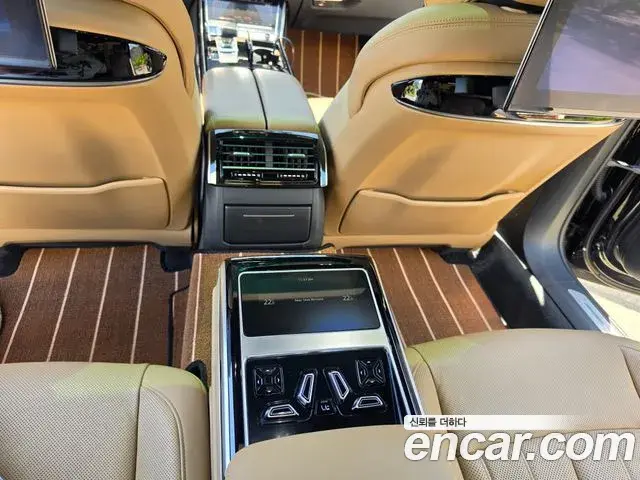 Audi A8 2021 — ფოტო 5/20