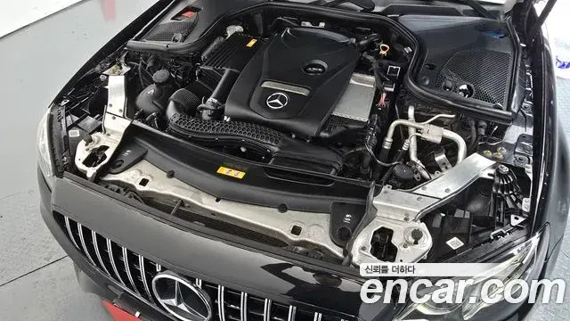 Mercedes-Benz E-Class 2018 — ფოტო 11/20