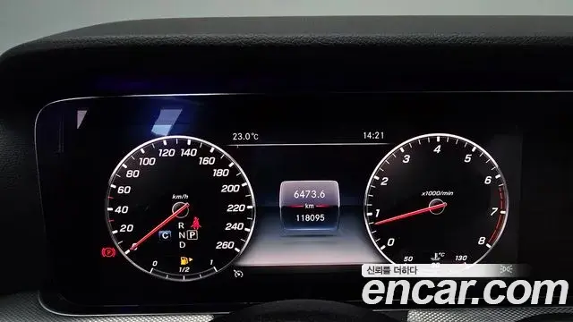 Mercedes-Benz E-Class 2018 — ფოტო 20/20