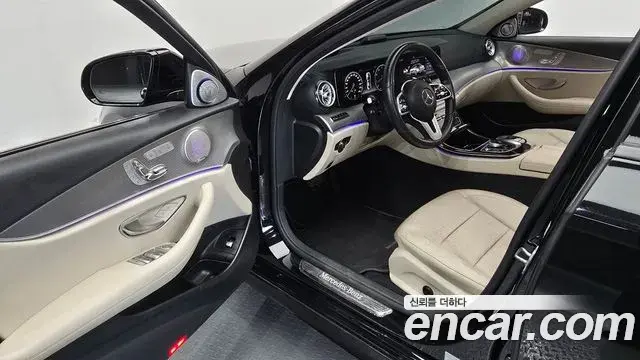 Mercedes-Benz E-Class 2018 — ფოტო 5/20