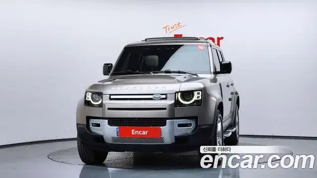 Land Rover Defender 2022 — ფოტო 8/41
