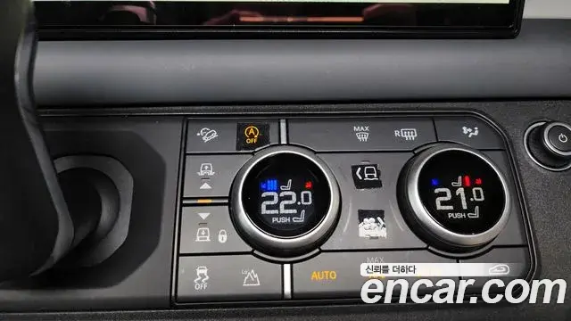 Land Rover Defender 2022 — ფოტო 21/41