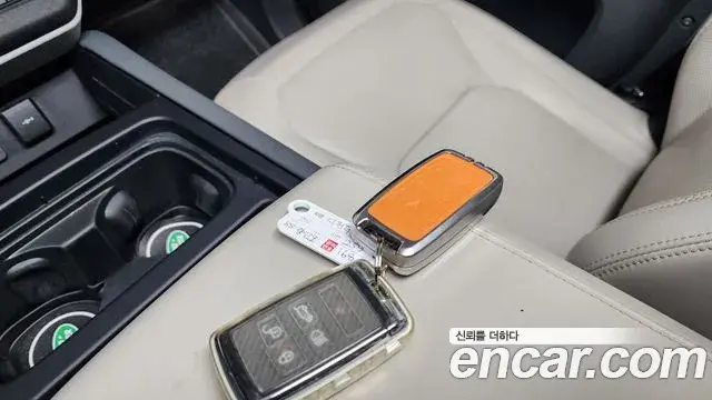 Land Rover Defender 2022 — ფოტო 40/41