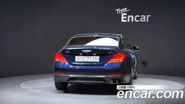 Genesis G70 2018 — Photo 2/20