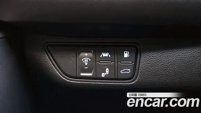 Genesis G70 2018 — Photo 18/20
