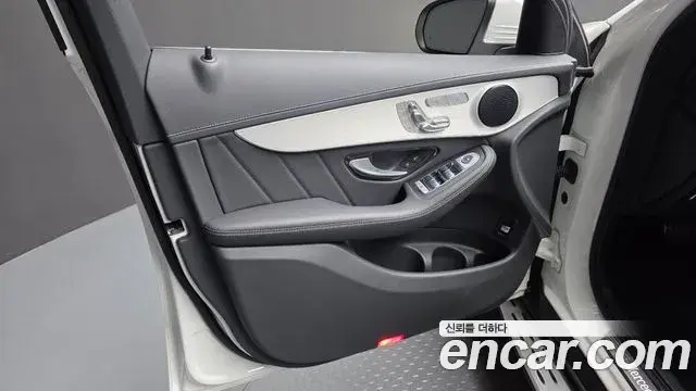 Mercedes-Benz GLC-Class 2021 — Şəkil 11/32