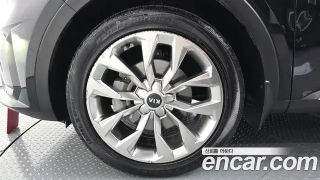 Kia Sorento 2020 — Фото 5/20