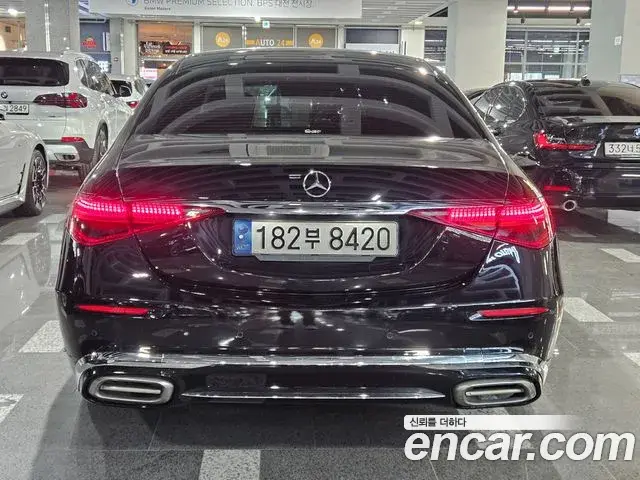 Mercedes-Benz S-Class 2022 — ფოტო 16/20