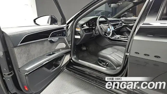 Audi A8 2021 — ფოტო 2/36