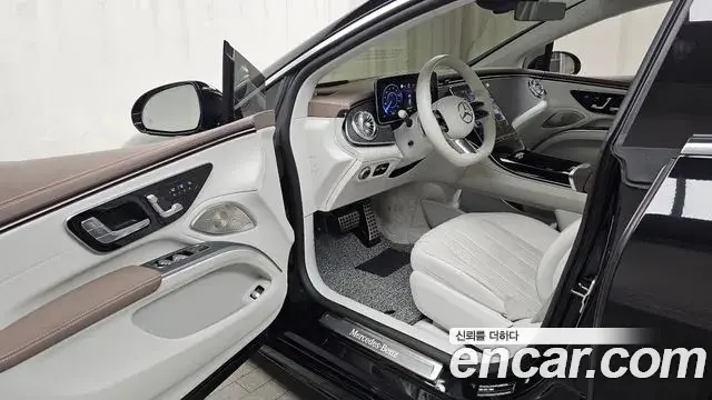 Mercedes-Benz EQS 2022 — ფოტო 31/32