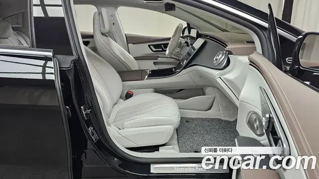 Mercedes-Benz EQS 2022 — ფოტო 25/32