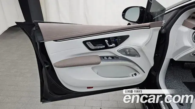 Mercedes-Benz EQS 2022 — ფოტო 14/32