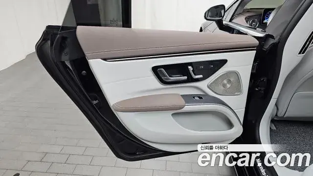 Mercedes-Benz EQS 2022 — ფოტო 26/32