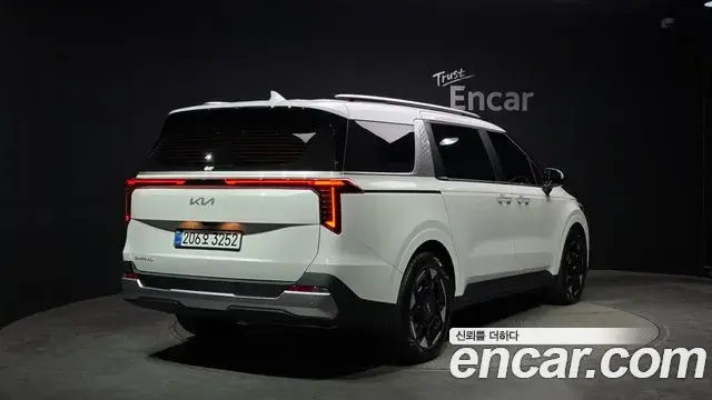Kia Carnival 2025 — Фото 2/20