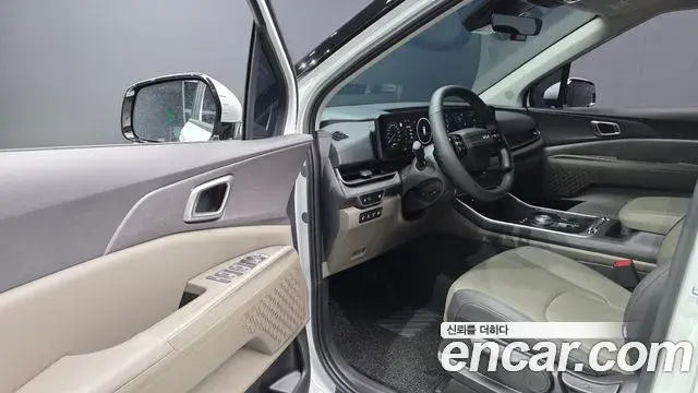 Kia Carnival 2025 — Фото 10/20