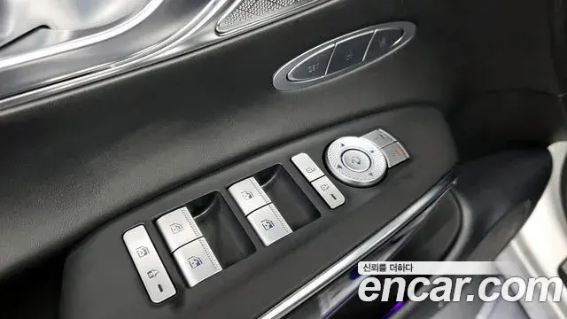 Genesis GV70 2023 — Şəkil 29/38