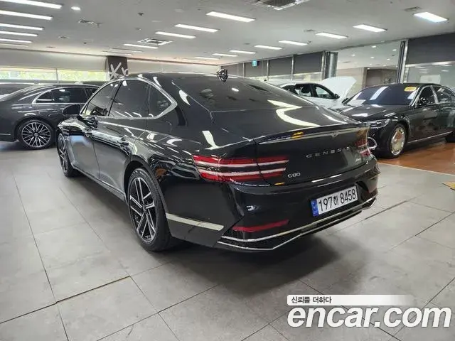 Genesis G80 2024 — Photo 17/20