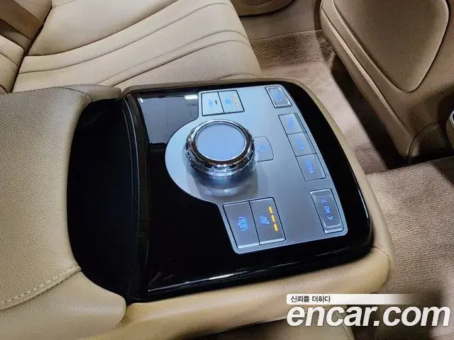 Genesis G80 2024 — Photo 13/20