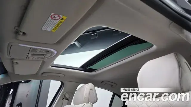 Genesis G70 2018 — Şəkil 24/32
