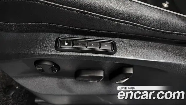 Volkswagen Tiguan 2019 — ფოტო 29/34