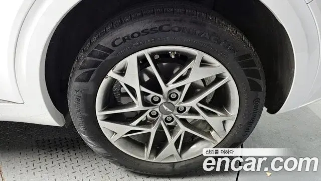 Genesis GV70 2021 — Şəkil 36/38