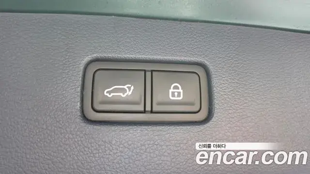 Genesis GV80 2021 — ფოტო 30/34