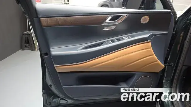Genesis GV80 2021 — ფოტო 21/34