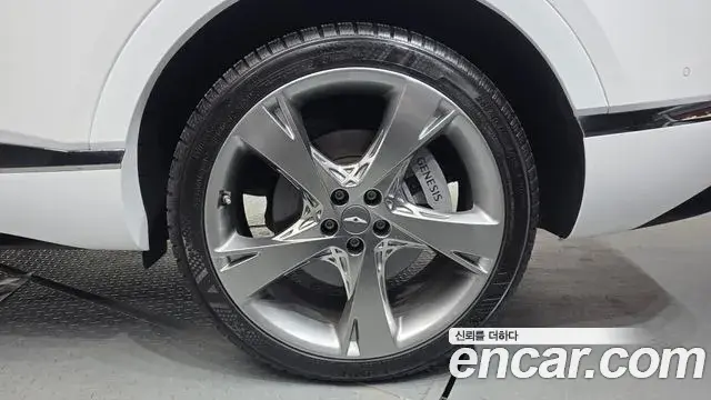 Genesis GV80 2023 — Photo 27/31