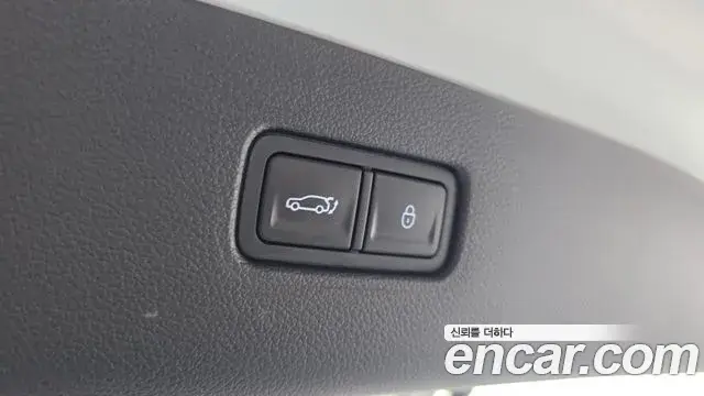 Genesis GV80 2023 — Photo 8/31