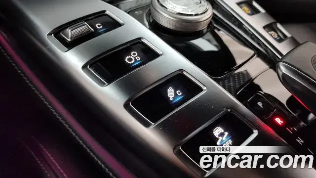 Mercedes-Benz AMG GT 2020 — Şəkil 13/35