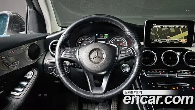 Mercedes-Benz GLC-Class 2018 — ფოტო 6/20