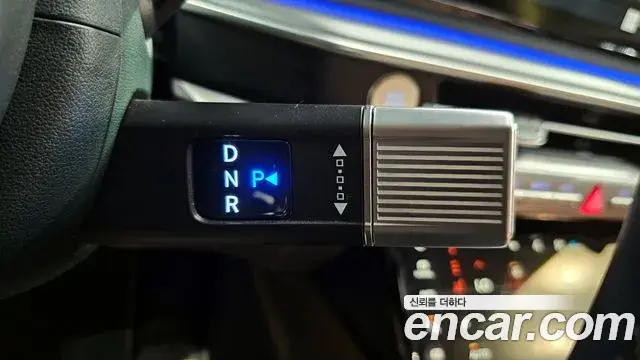 Hyundai Grandeur Hybrid 2023 — Photo 31/32