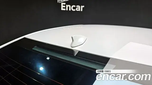 Hyundai Grandeur Hybrid 2023 — Photo 15/32