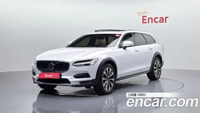 Volvo V90 Cross Country 2021 — Фото 10/20