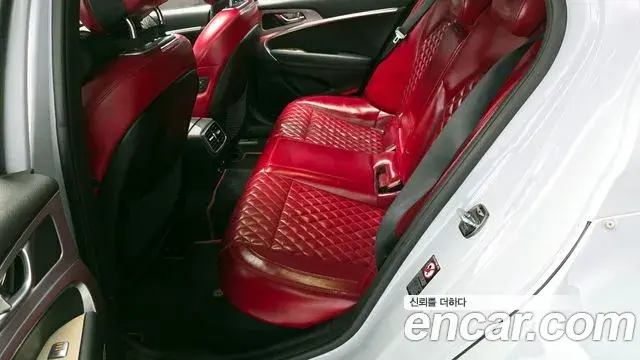 Genesis G70 2018 — Photo 2/20