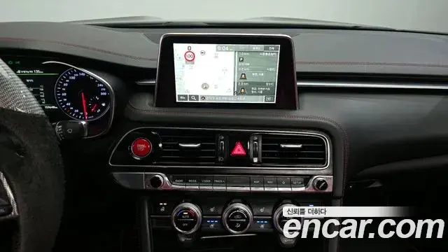 Genesis G70 2018 — Photo 18/20