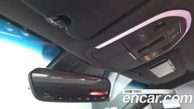 Genesis G70 2018 — Photo 19/20