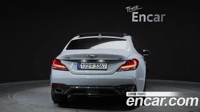 Genesis G70 2018 — ფოტო 25/32