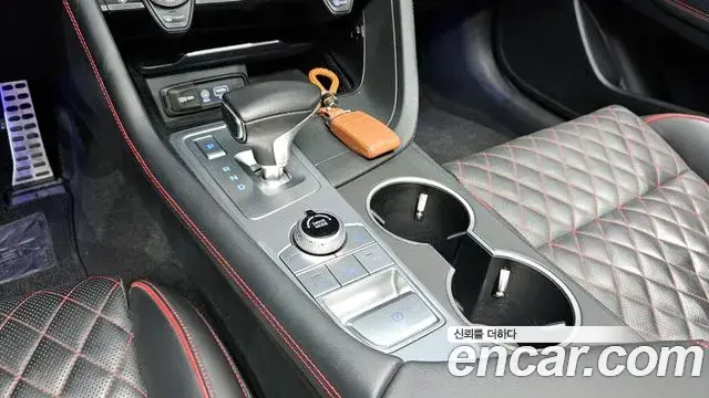 Genesis G70 2018 — ფოტო 22/32