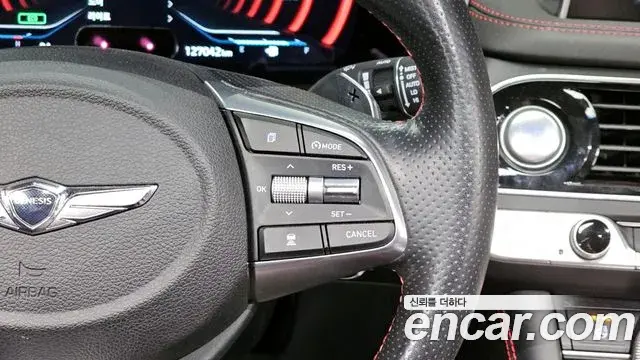 Genesis G70 2018 — ფოტო 8/32