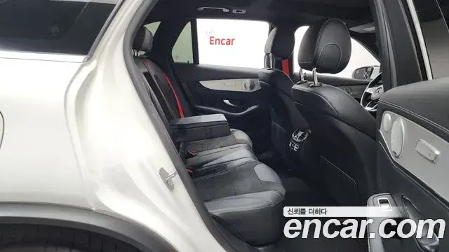 Mercedes-Benz GLC-Class 2019 — Photo 17/20