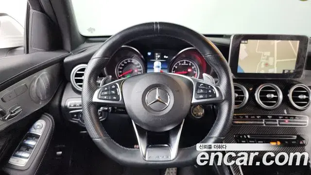 Mercedes-Benz GLC-Class 2019 — Photo 18/20
