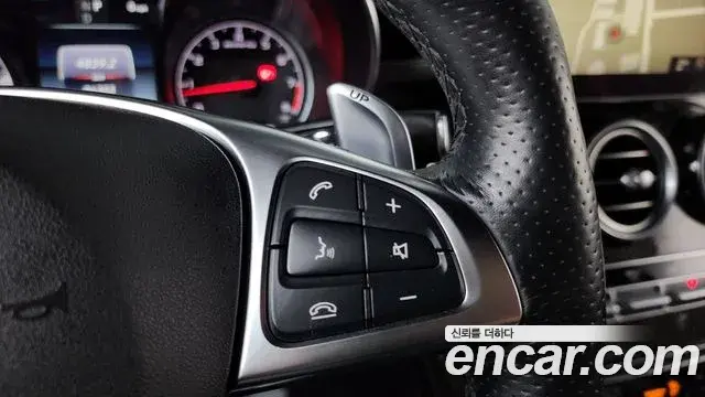 Mercedes-Benz GLC-Class 2019 — Photo 19/20
