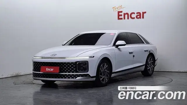 Hyundai Grandeur 2023 — Фото 1/20
