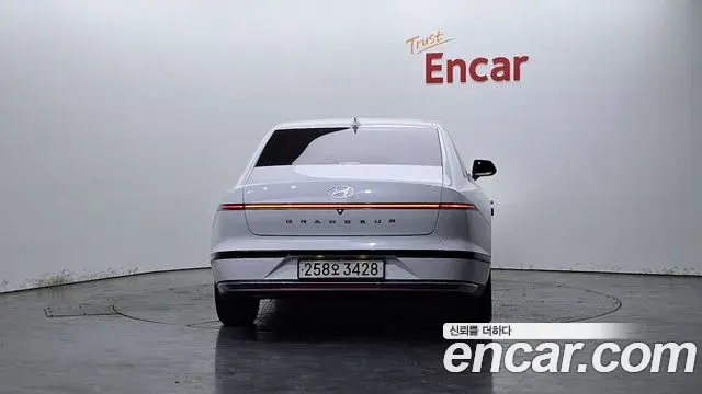 Hyundai Grandeur 2023 — Фото 4/20