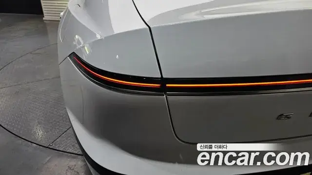 Hyundai Grandeur Hybrid 2023 — Photo 25/31
