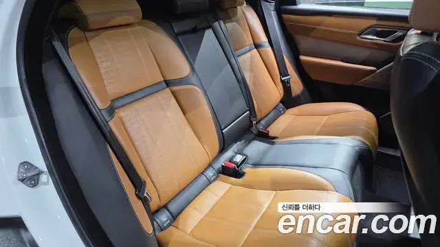 Land Rover Range Rover Velar 2022 — Şəkil 14/30